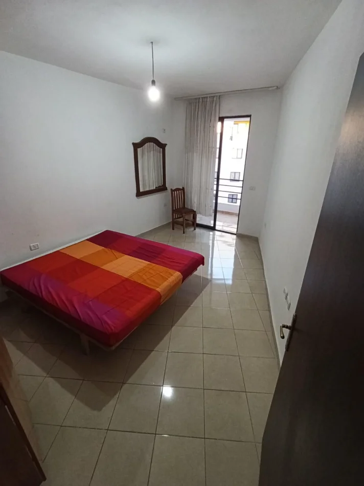 Tirane, shes apartament 1+1 Kati 8, 66 m² 97.300 € (yzberisht)