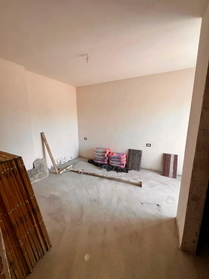 Tirane, shitet apartament 1+1+Ballkon Kati 3, 52 m² 141.600 € (Shkolla Osman Myderizi)