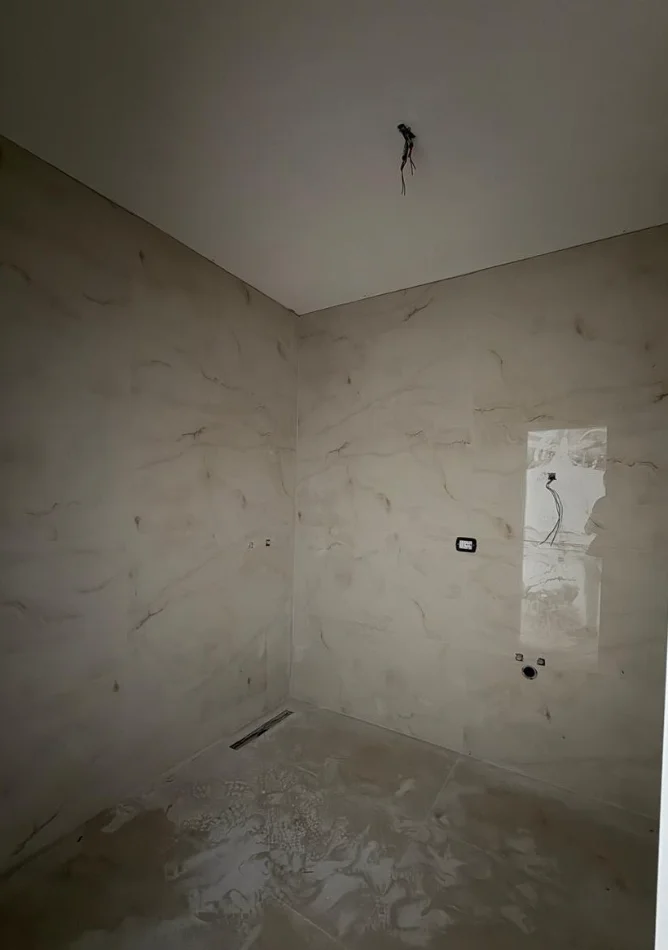 Tirane, shitet apartament 2+1 , 92 m² 149.300 € 