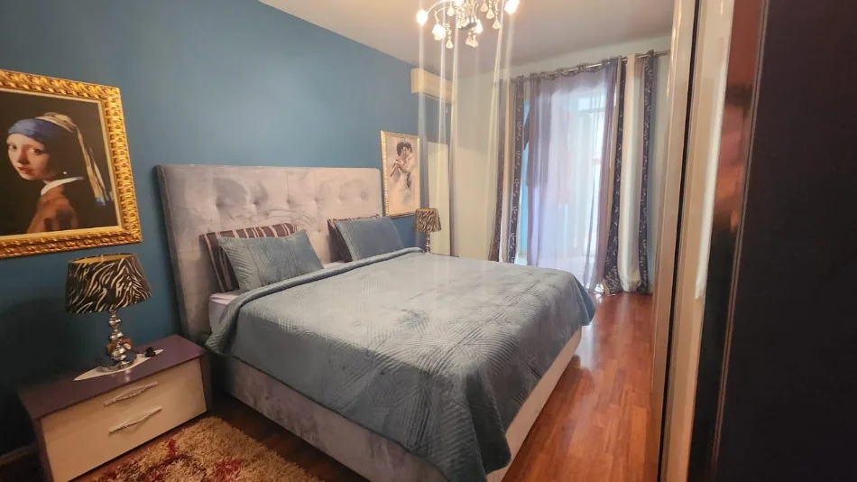 Tirane, jepet me qera apartament 2+1+Ballkon Kati 6, 140 m² 750 € (Pranë Ambasadës Amerikane)