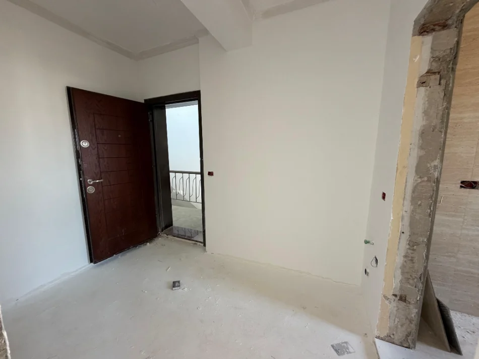 Tirane, shitet apartament 1+1+Ballkon Kati 5, 64 m² 125.000 € (Vasil Shanto)