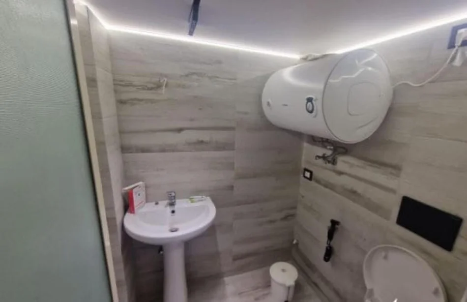 Tirane, jepet me qera apartament duplex 2+1 Kati 1, 110 m² 500 € (Selite)