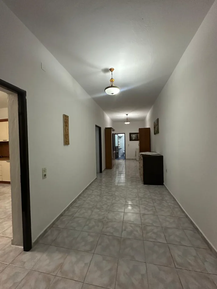 Tirane, jepet me qera apartament 2+1 Kati 1, 110 m² 450 € (Pranë Universitetit UET)