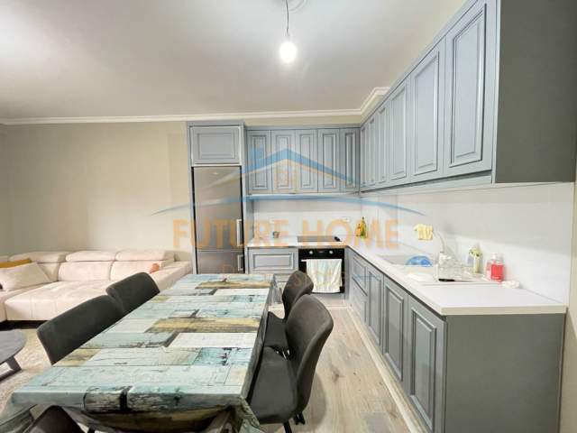 Tirane, jepet me qera apartament 2+1+BLK Kati 1, 114 m² 500 Euro (Unaza e re)