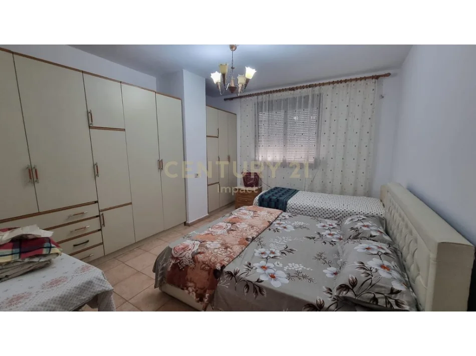 Tirane, jepet me qera apartament 1+1 Kati 5, 60 m² 450 € (Rruga e Dibres)