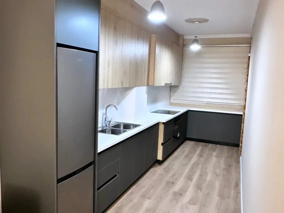 Tirane, shitet apartament 2+1 , 105 m² (Astir)