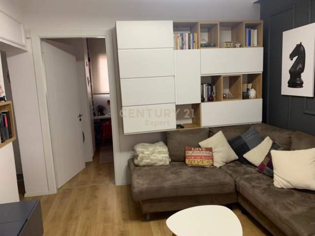 Tirane,  apartament 2+1 Kati 1, 72 m² 500 Euro (Materniteti i Ri)