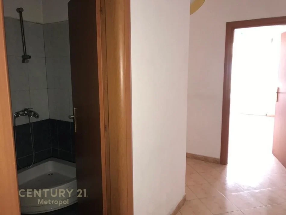 Shesim Apartament 1+1 ne Durres!