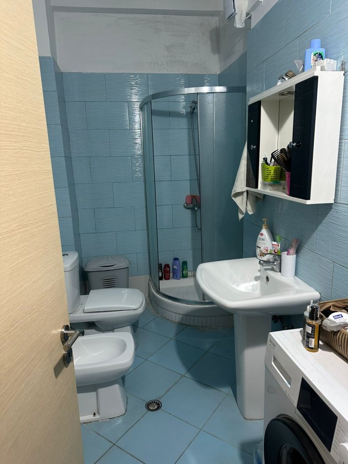 Durres, jepet me qera apartament 2+1+Aneks+Ballkon Kati 2, 100 m² 320 € (Sefer Efendiu)