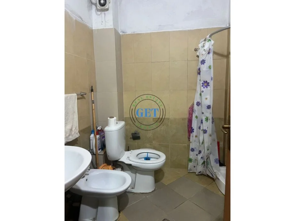 Durres, shitet apartament 1+1 Kati 6, 82 m² 95.000 € (Pallati Sportit, Durres)