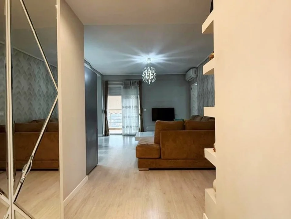 Tirane, shitet apartament 2+1 , 92 m² 146.000 € 