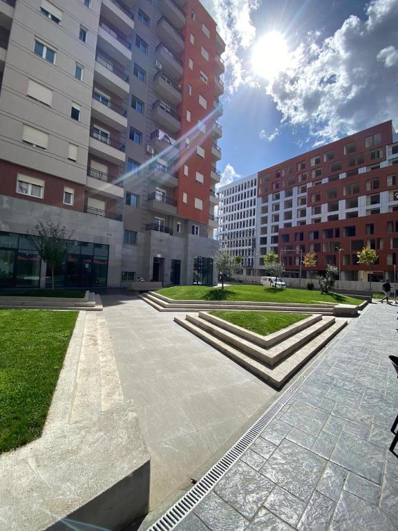 Tirane, shitet apartament 1+1+Ballkon Kati 3, 70 m² 125.000 € (Unaza e Re Vila L 2)