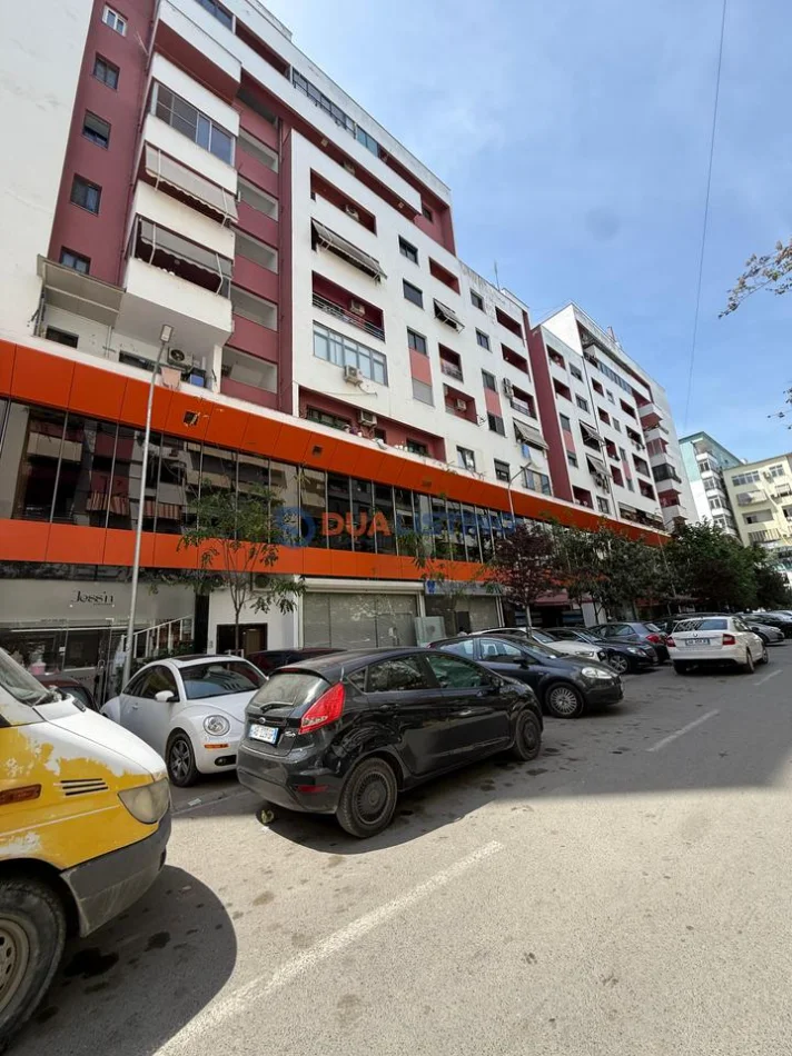 Tirane, shitet apartament 2+1 , 107 m² 155.000 € (Yzberisht)
