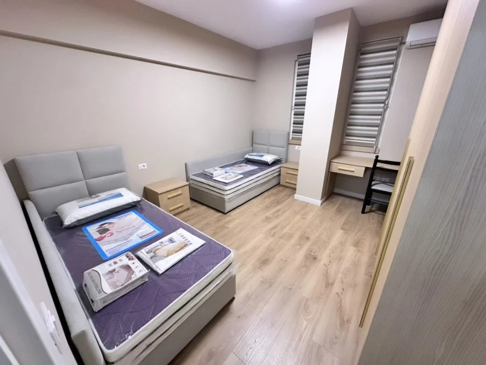 Tirane, shitet apartament 2+1 , 105 m² 165.000 € 