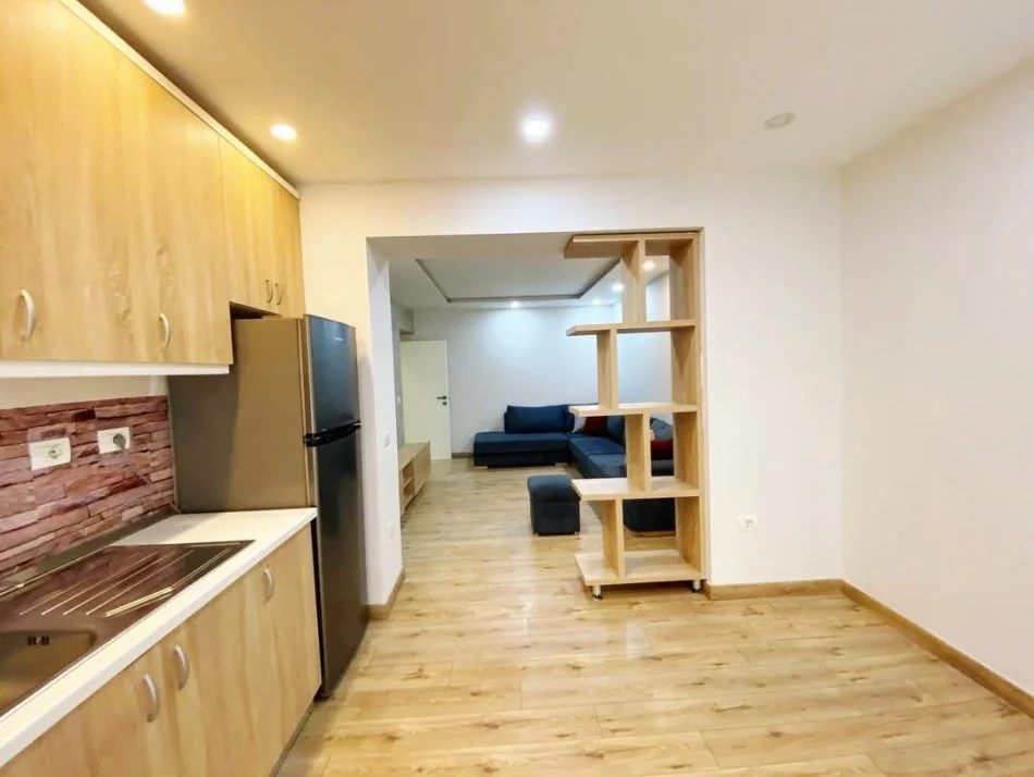 Tirane, shitet apartament 2+1 , 87 m² 239.000 € 