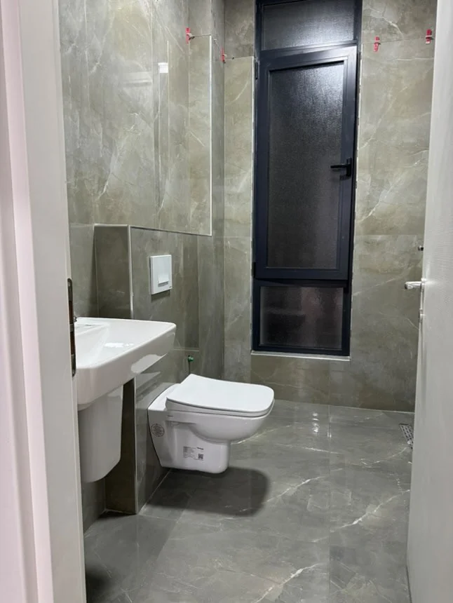 Tirane, jepet me qera apartament 2+1 Kati 4, 100 m² 600 € (Dritan hoxha)