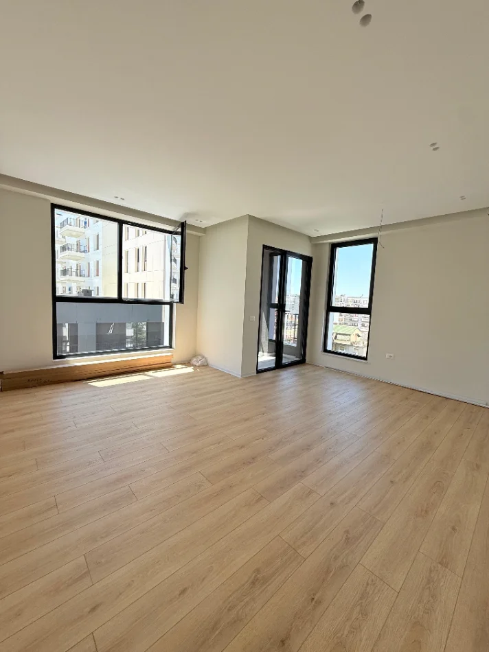 Tirane, shitet apartament 2+1+Ballkon Kati 6, 104 m² 245.000 € (RRUGA JORDAN MISJA)