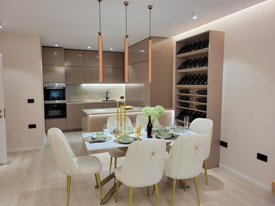 Apartament 2+1+2 me qera, Gjimnazi "Petro Nini"