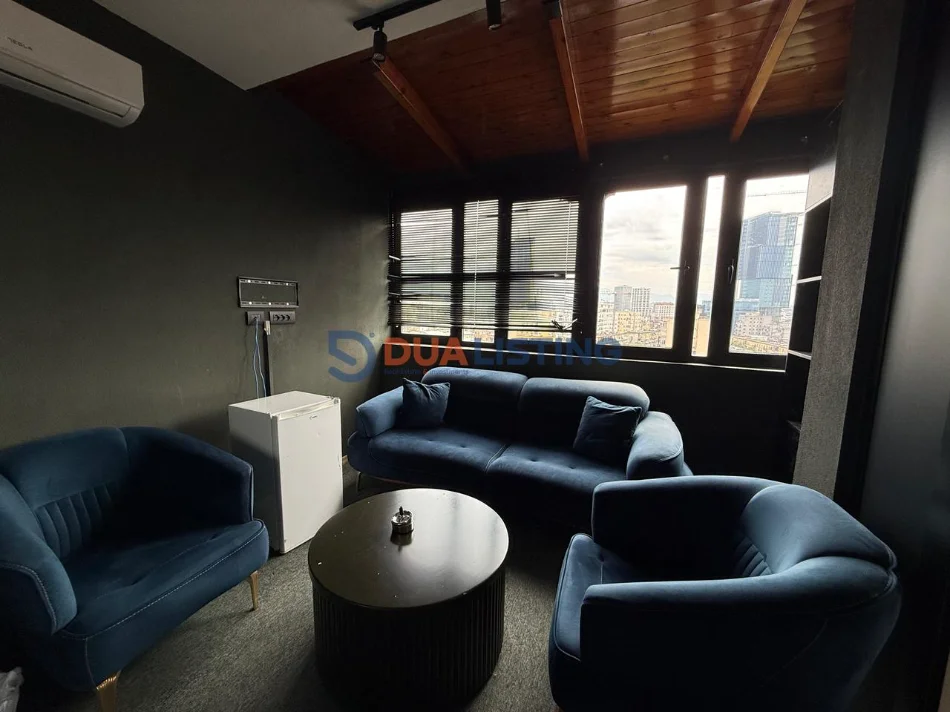 Tirane, jepet me qera ambjent biznesi , 250 m² 3.000 € (Mine Peza)