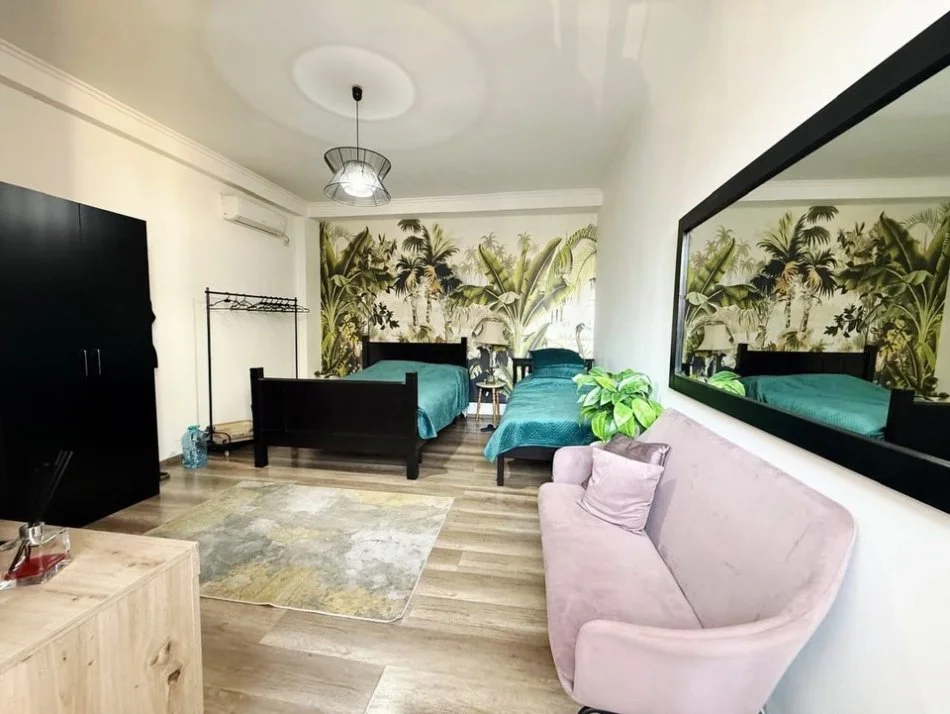 Tirane, shitet apartament Dublex , 49 m² (rruga barrikadave)