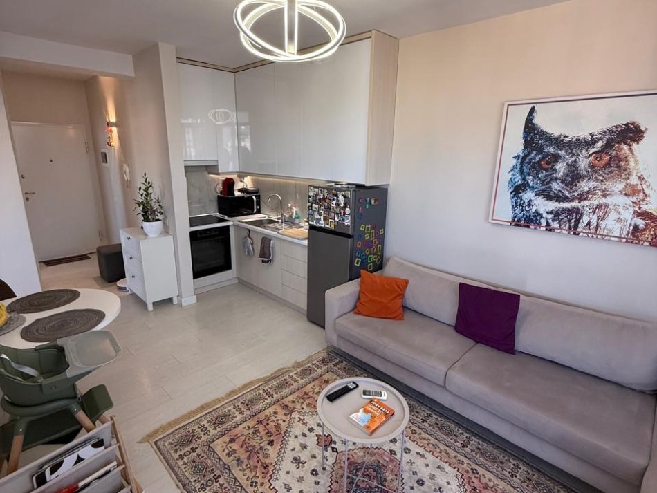 Tirane, shitet apartament 1+1 , 50 m² (Rr Bardhyl)