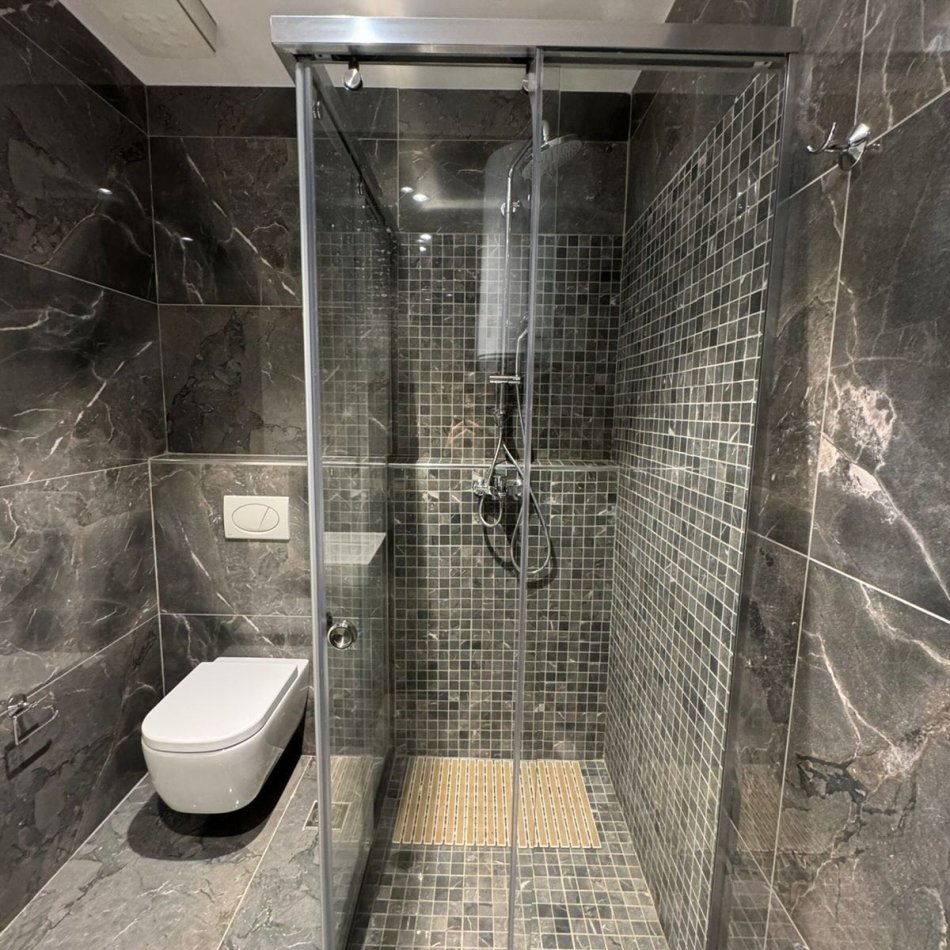 Tirane, shitet 1+1 , 117 m² 175.000 €