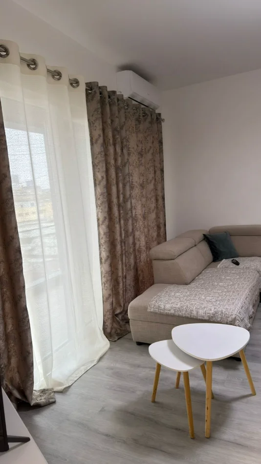 Tirane, jepet me qera apartament 2+1 Kati 12, 78 m² 700 € (5 Maji)