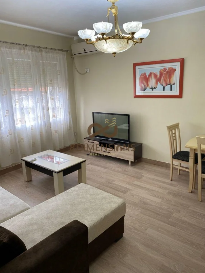 Tirane, shitet apartament 2+1+Ballkon Kati 3, 109 m² 210.000 € (rruga e durresit)
