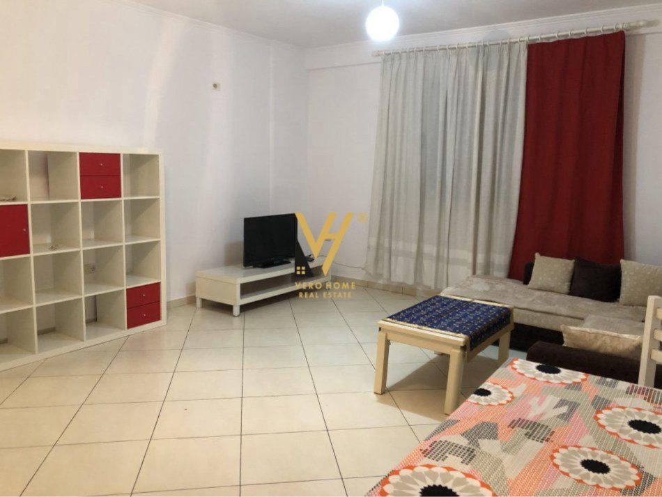 Tirane, jepet me qera apartament 1+1+Ballkon Kati 6, 81 m² 500 € (DON BOSKO)