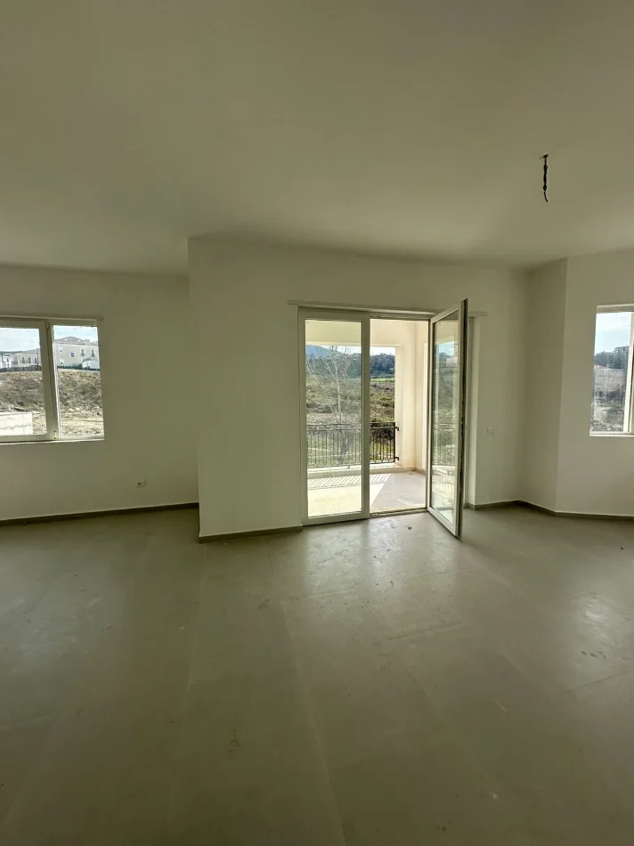 Tirane, shitet apartament 4+1+Aneks+Ballkon Kati 3, 352 m² 1.050.000 € (COLLINA VERDE)