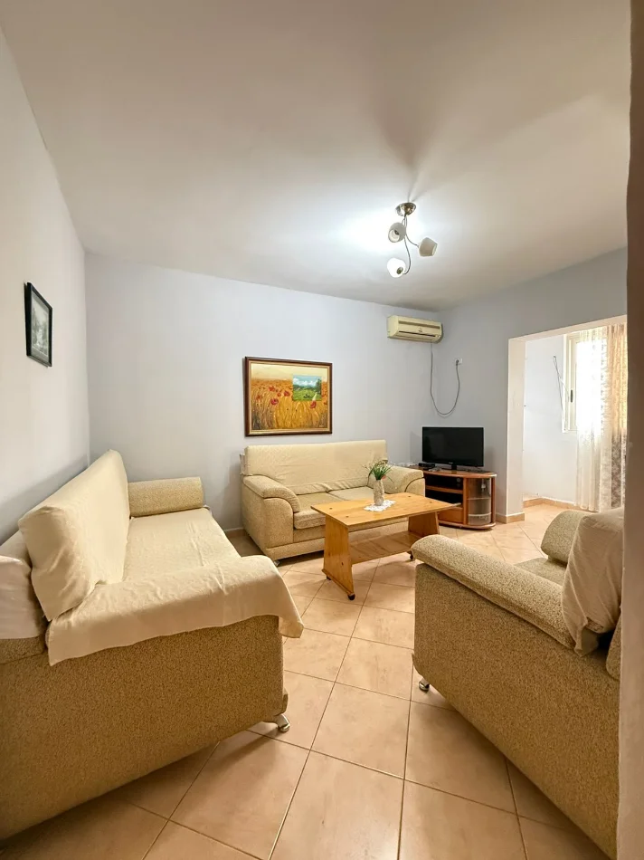 Tirane, jepet me qera apartament 2+1 Kati 6, 70 m² 500 € (Stadiumi Dinamo)