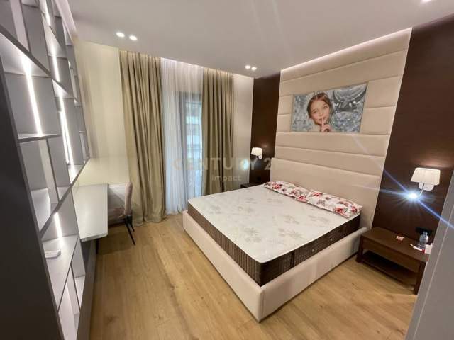 Tirane, jap me qera apartament 1+1 Kati 8, 76 m² 700 Euro (rruga kavajes)