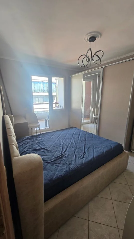 Tirane, jepet me qera apartament 1+1+Ballkon Kati 7, 70 m² 380 € (Rruga Besim Alla Misto Mame)