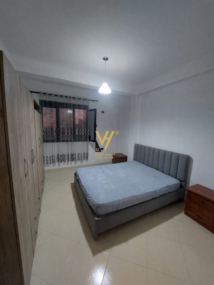 Tirane, jepet me qera apartament 2+1+Ballkon Kati 3, 85 m² 450 € (SHKOLLA BAJRAM CURRI)