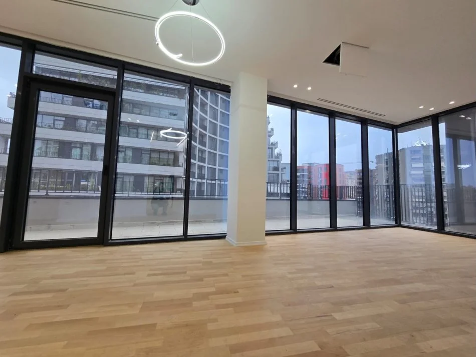 Tirane, shitet apartament 2+1+Ballkon , 150 m² 439.000 € (rruga kosovareve)