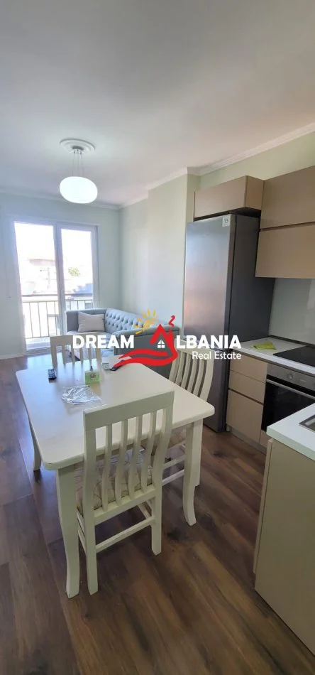 Tirane, jepet me qera apartament 1+1 Kati 2, 60 m² 500 € (Rruga e Dibres)