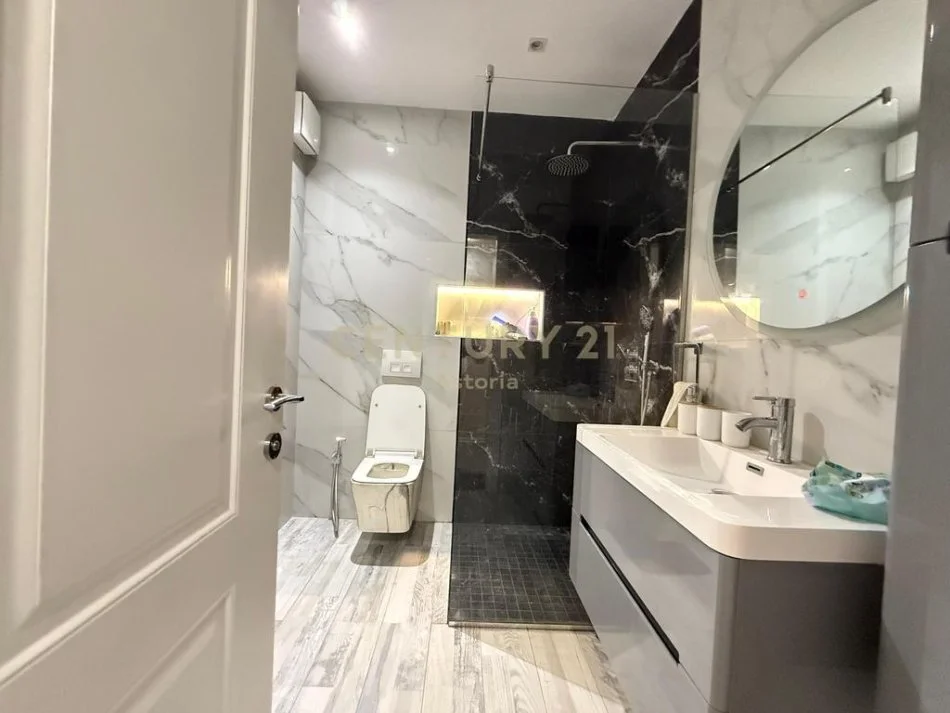 Tirane, shes apartament 2+1 Kati 4, 88 m² 139.000 € (Yzberish)