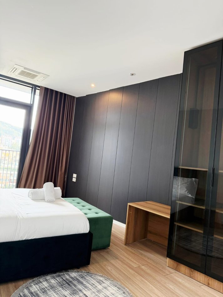 Tirane, shitet apartament 2+1 , 124 m² 550.000 € 