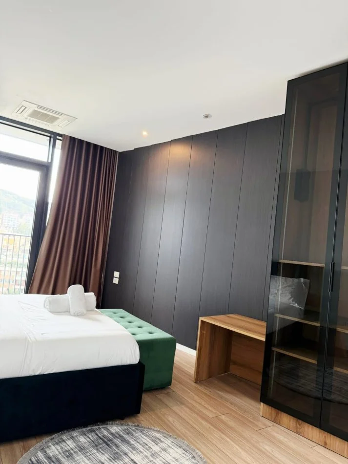 Tirane, shitet apartament 2+1 , 124 m² 550.000 € 