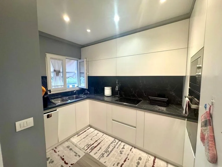 Tirane, shitet 2+1 , 105 m² 2.250.000 € 