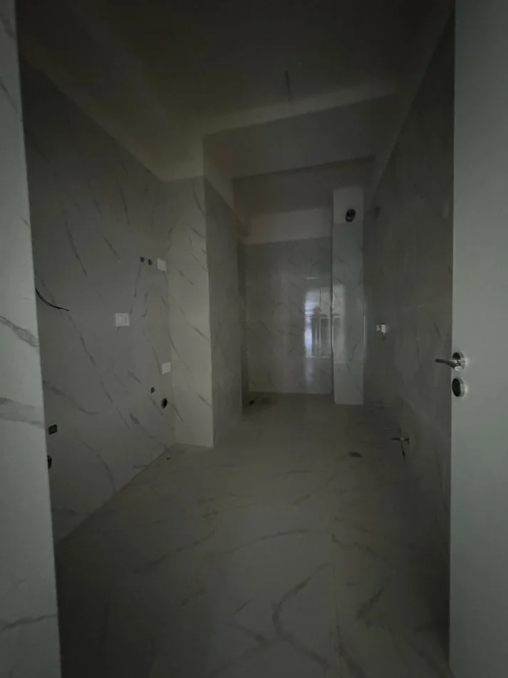 Tirane, shitet apartament 3+1+Ballkon Kati 2, 180 m² 207.800 € (Urban Gate)