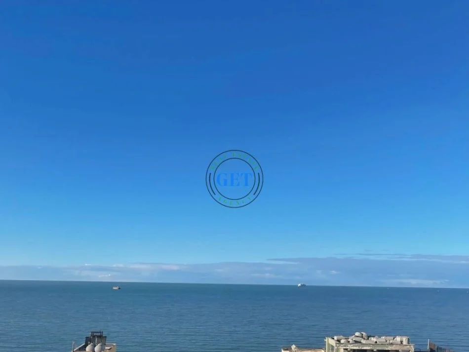 Durres, jepet me qera apartament 1+1+Ballkon Kati 8, 65 m² 350 € (Rrota Kuqe,Plazh, Durrës)