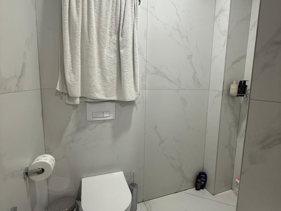 Tirane, shitet apartament 2+1 , 108 m² 199.000 € (shkolla bashkuar)