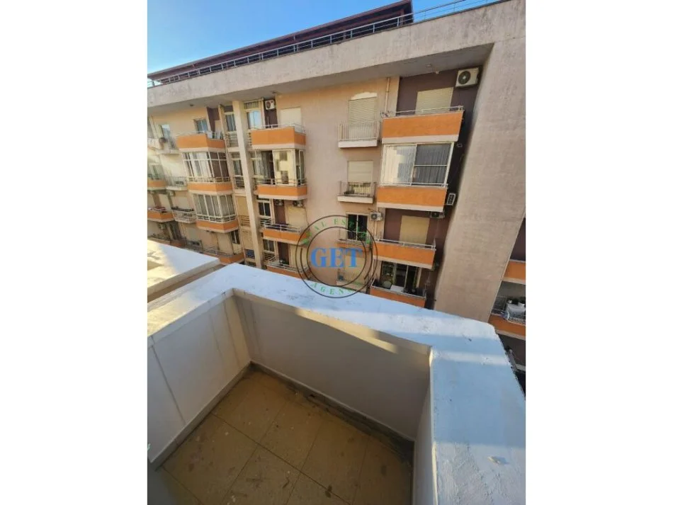 Durres, shitet apartament 1+1 Kati 5, 30 m² 52.000 € (Plazh, Durres.)
