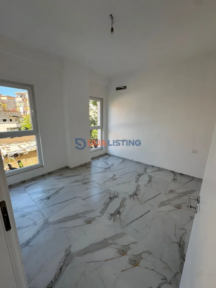 Tirane, jepet me qera apartament 1+1 , 70 m² 500 € (Rruga Dritan Hoxha)
