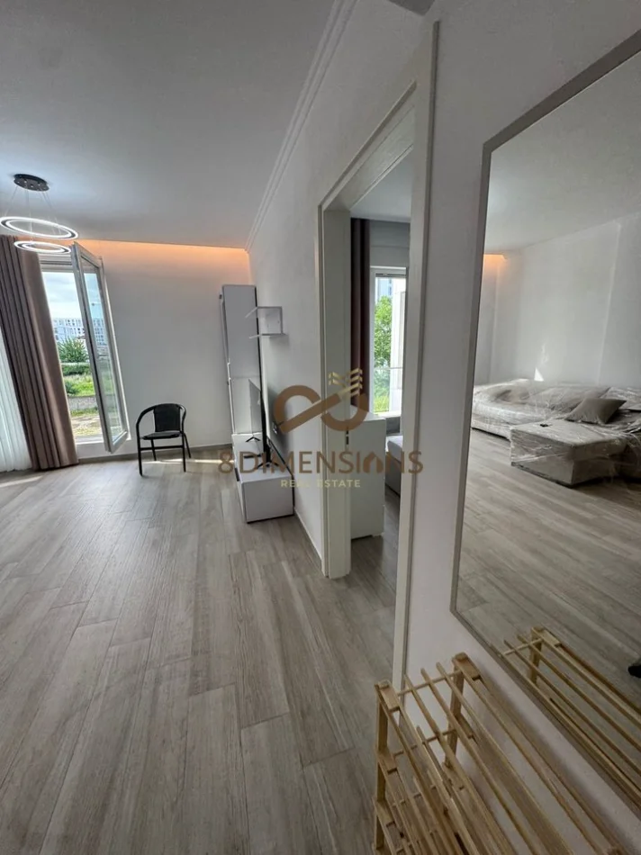 Tirane, jepet me qera apartament 1+1 Kati 2, 65 m² 600 € (Usluga Kompleks)