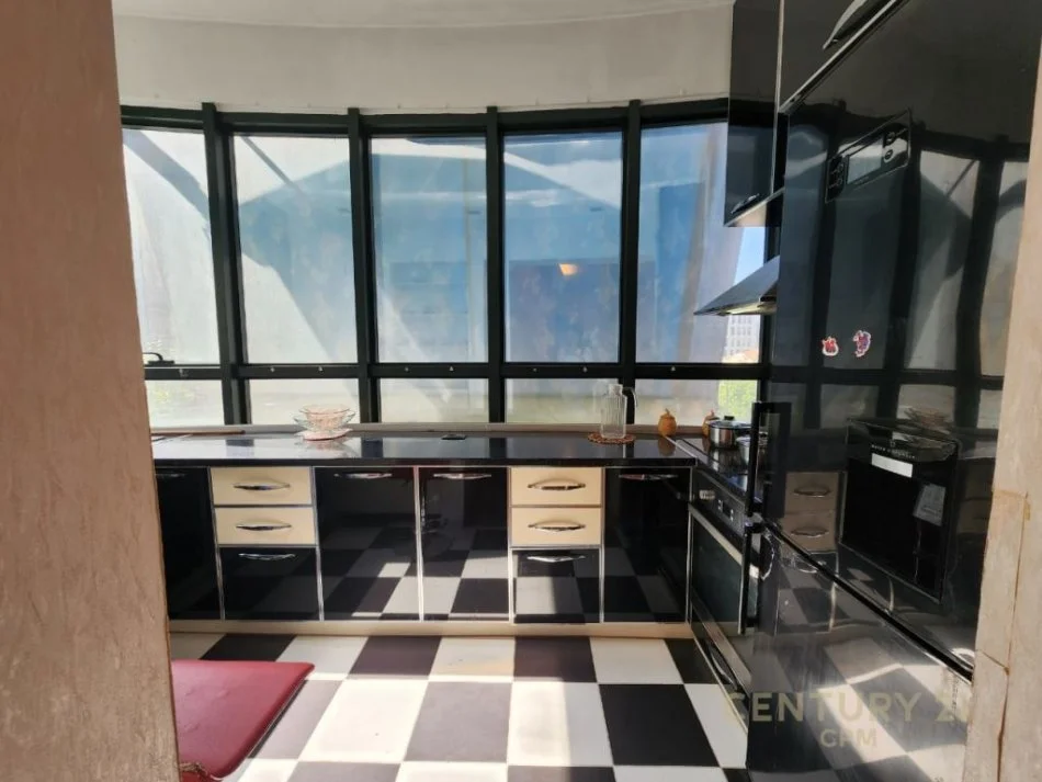 Tirane, shitet apartament 2+1+Aneks Kati 3, 100 m² 325.000 € (Rr. Themistokli Gërmenji)