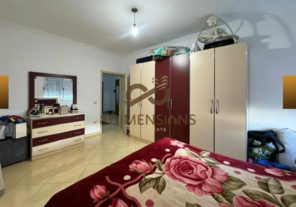 Tirane, jepet me qera apartament 2+1 Kati 2, 117 m² 450 € (Fresk)