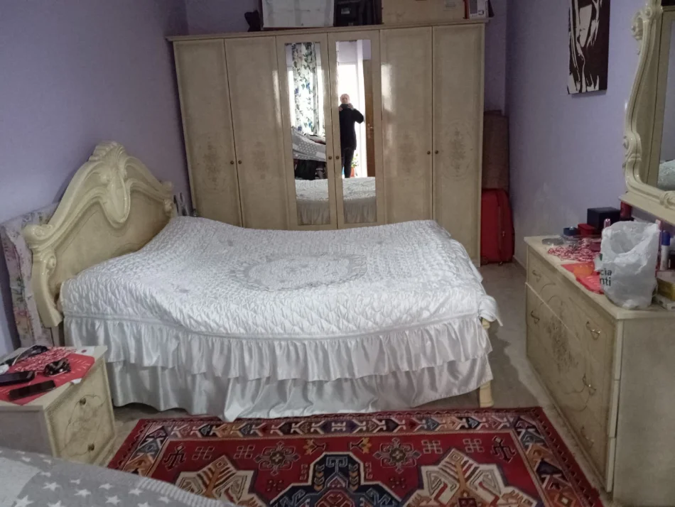 Tirane, jepet me qera 1+1 Kati 2, 63 m² 400 € (Rruga 3 vellezeri kondi)