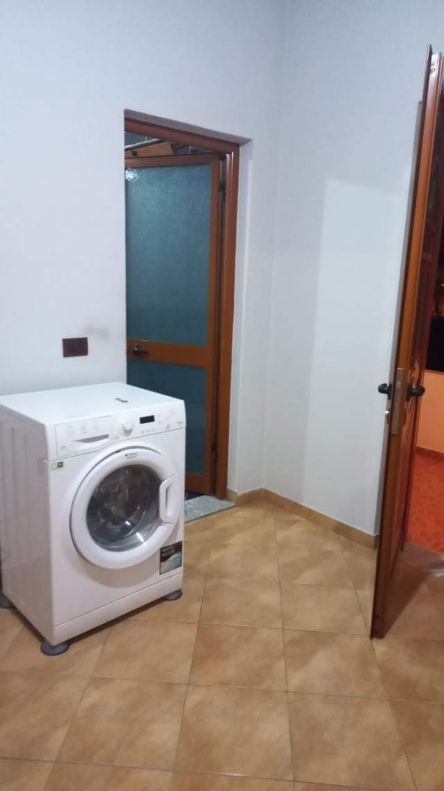 Tirane, jepet me qera apartament 2+1+A+BLK Kati 2, 100 m² 400 Euro (5maj)